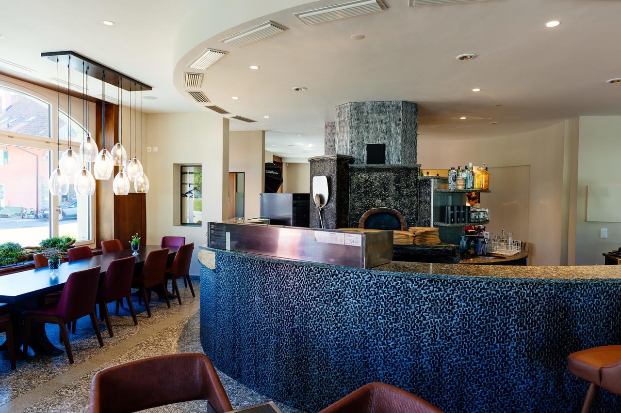 Hotel Taverna Tafers Bagian luar foto